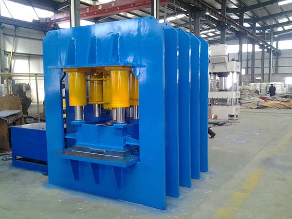 防盜門(mén)液壓機(jī)