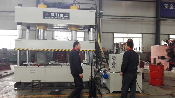 紙張壓花液壓機(jī)調(diào)試